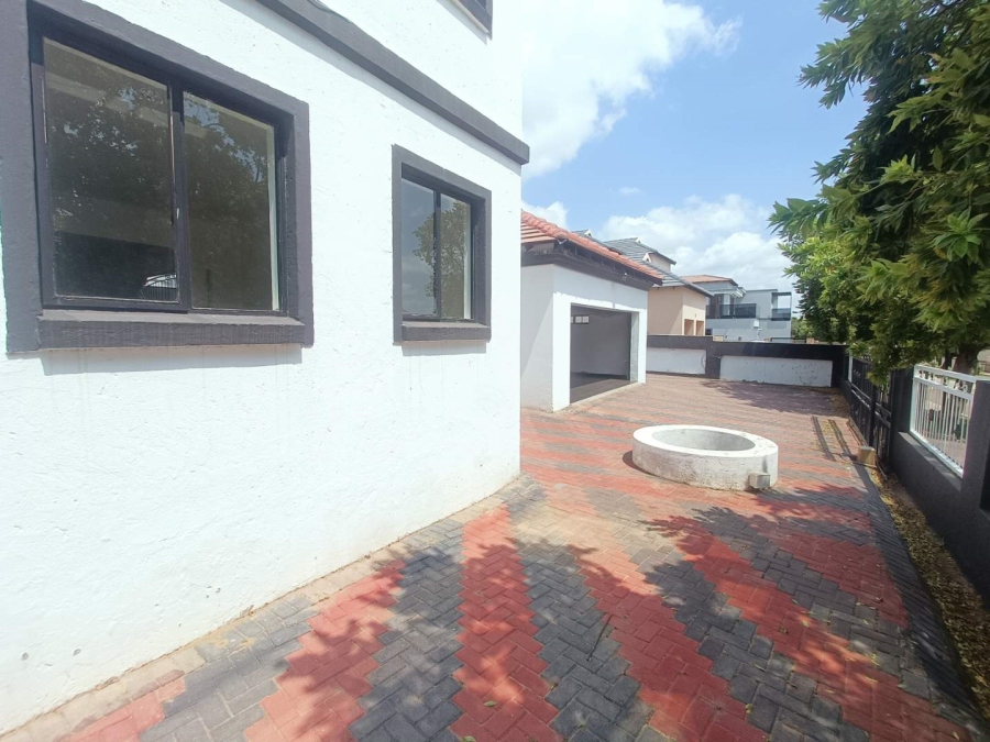 5 Bedroom Property for Sale in Valley View Estate Gauteng