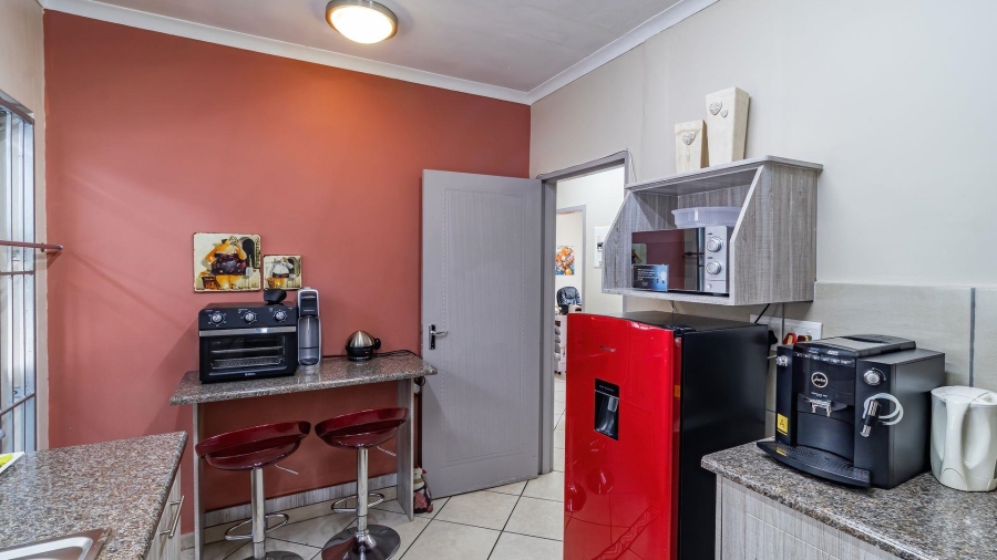 Commercial Property for Sale in Brackenhurst Gauteng