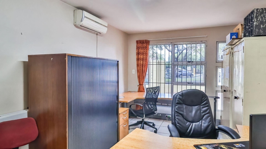 Commercial Property for Sale in Brackenhurst Gauteng