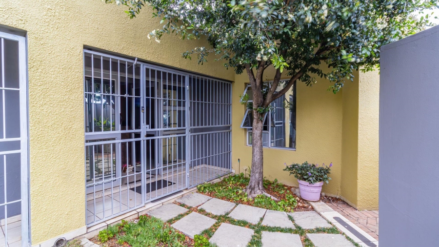 Commercial Property for Sale in Brackenhurst Gauteng