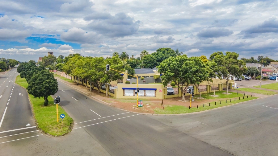 Commercial Property for Sale in Brackenhurst Gauteng