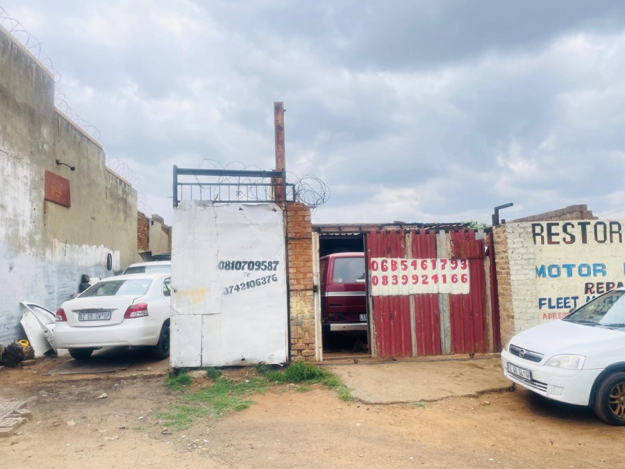 Commercial Property for Sale in Mapetla Gauteng