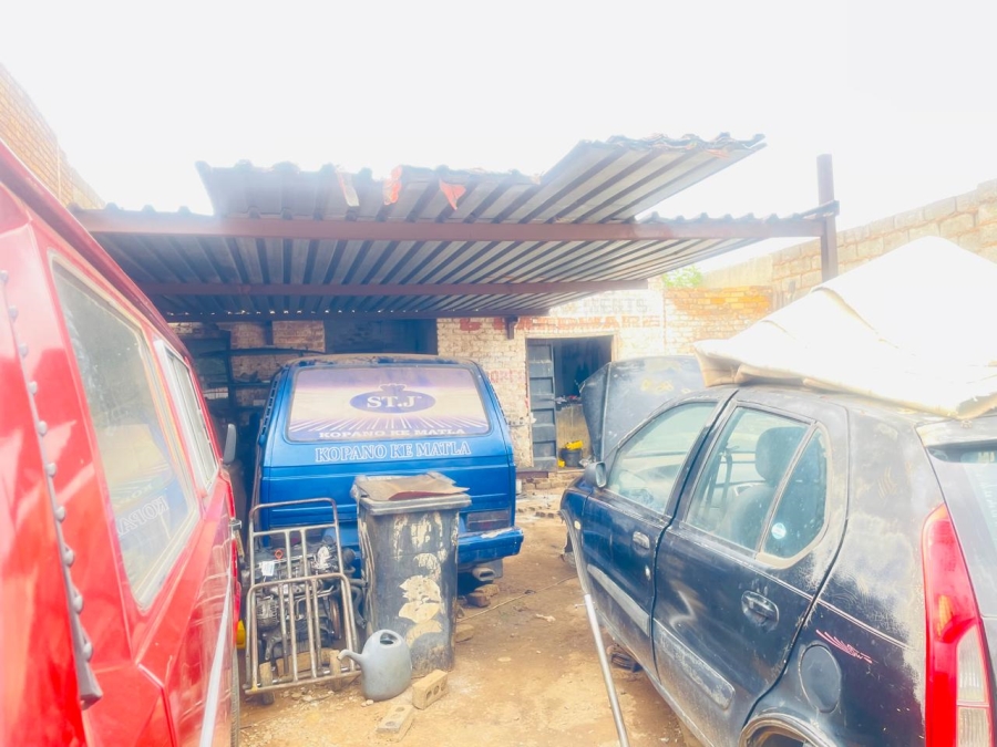 Commercial Property for Sale in Mapetla Gauteng