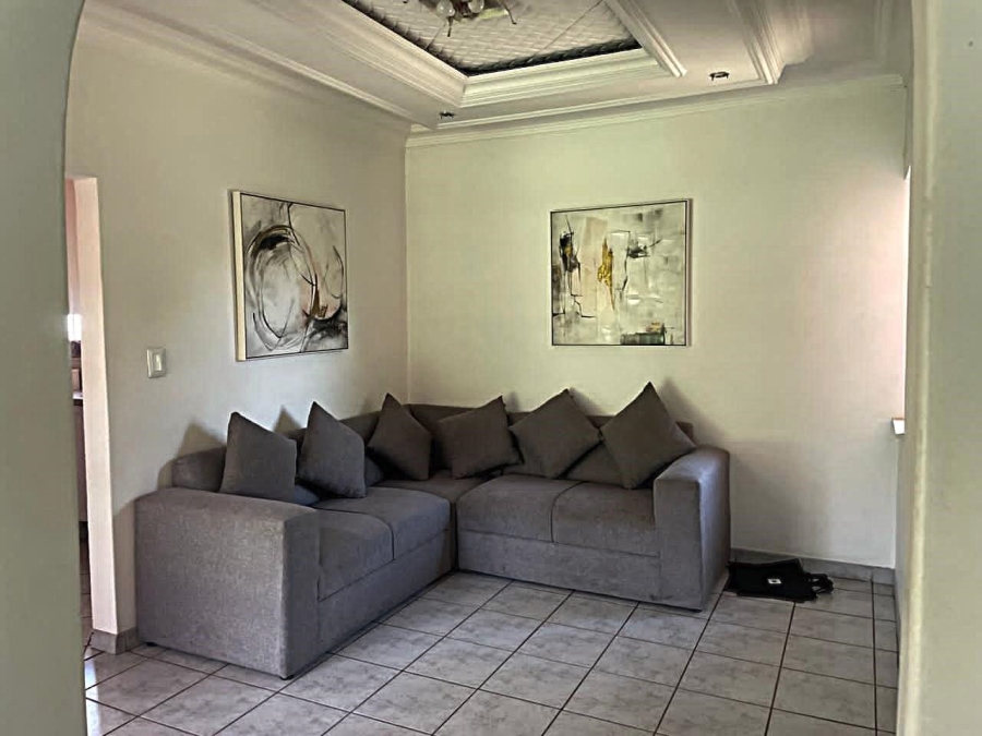 3 Bedroom Property for Sale in Brackendowns Gauteng