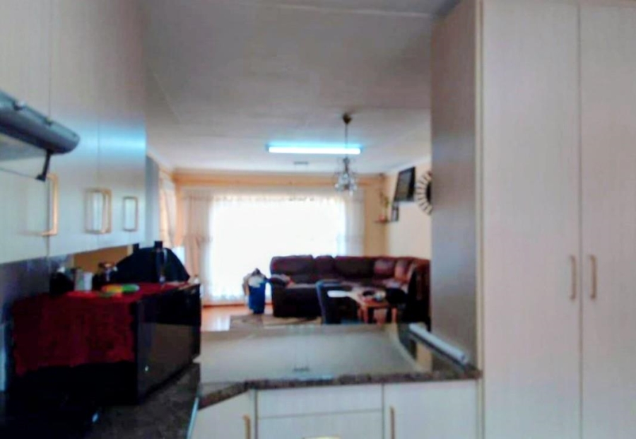 2 Bedroom Property for Sale in Ridgeway Gauteng