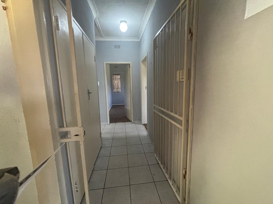 3 Bedroom Property for Sale in Linmeyer Gauteng