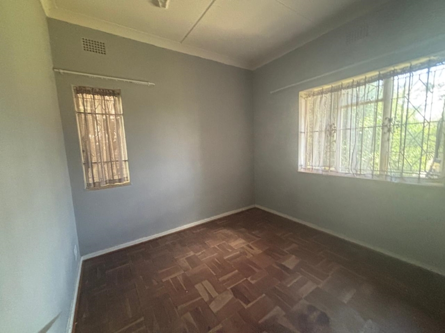 3 Bedroom Property for Sale in Linmeyer Gauteng