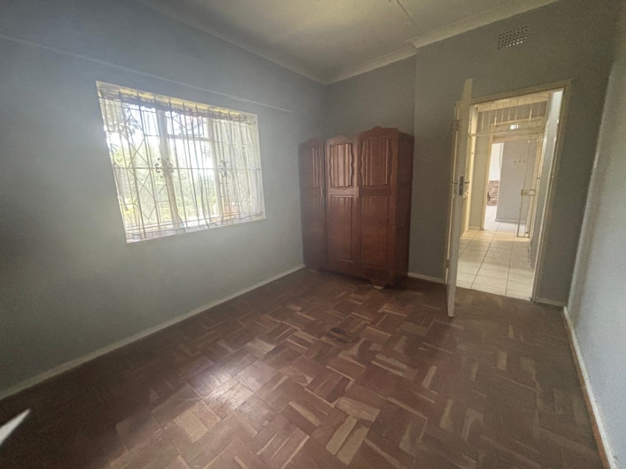 3 Bedroom Property for Sale in Linmeyer Gauteng
