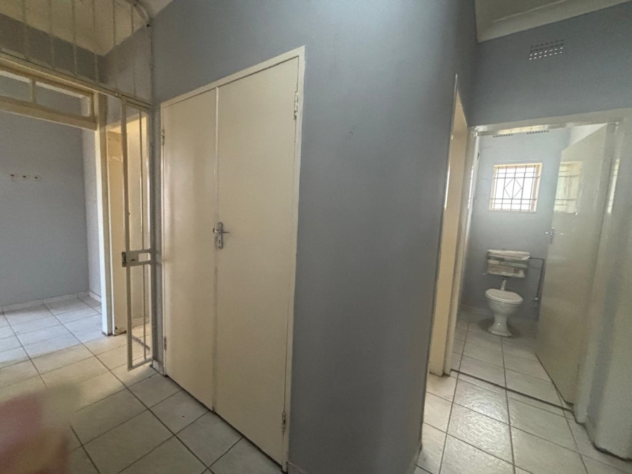 3 Bedroom Property for Sale in Linmeyer Gauteng