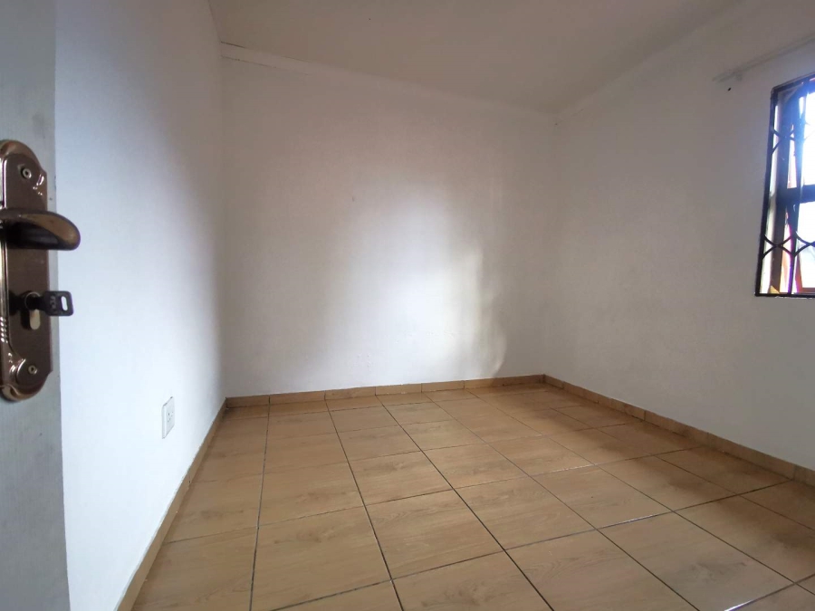 To Let 1 Bedroom Property for Rent in Mayberry Park Gauteng