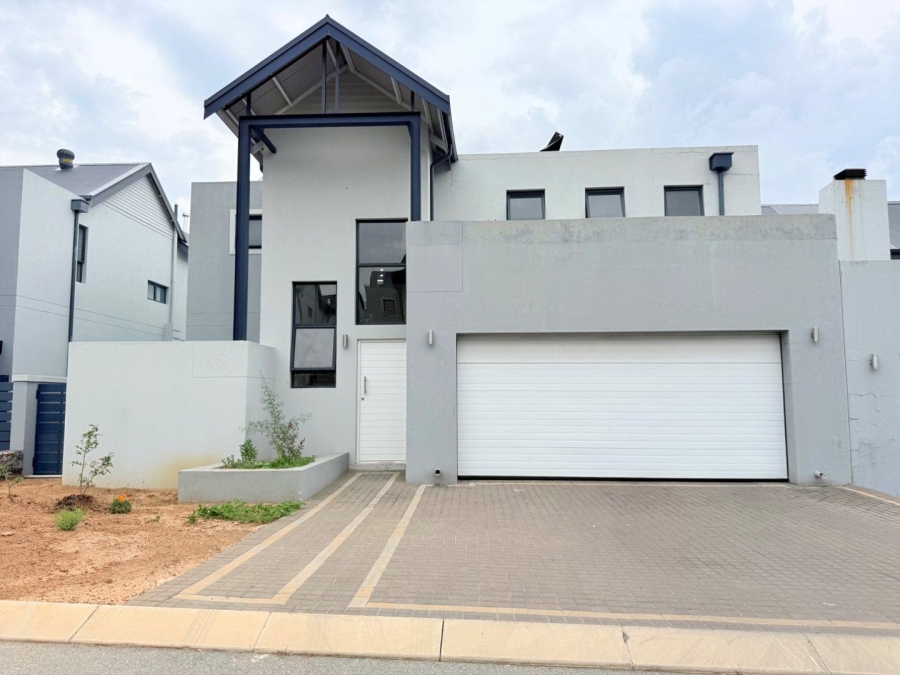 4 Bedroom Property for Sale in Broadacres Gauteng