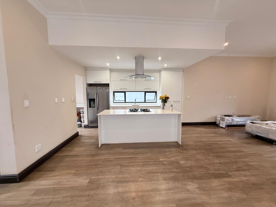 4 Bedroom Property for Sale in Broadacres Gauteng