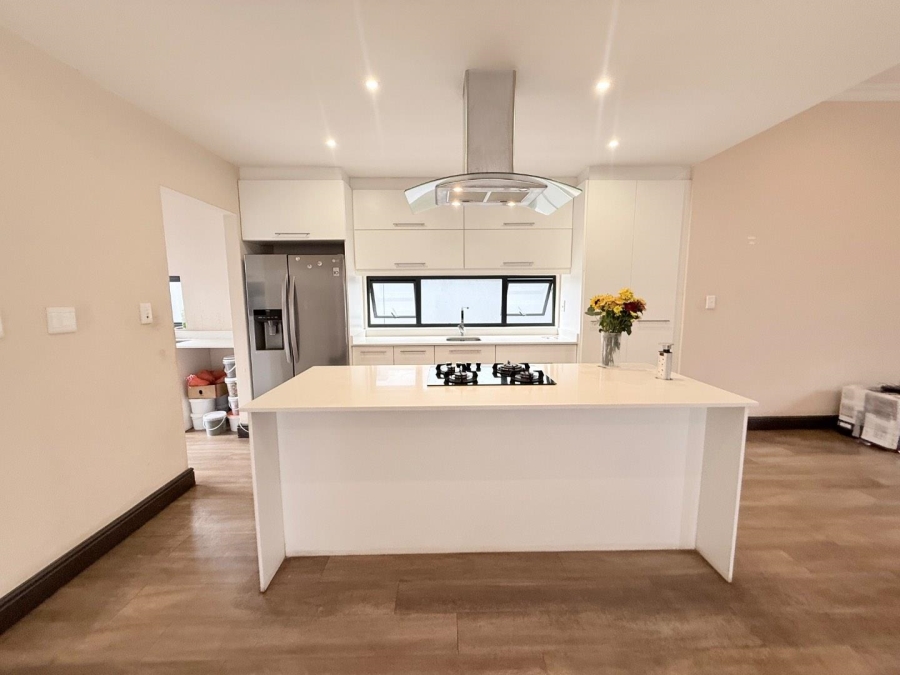 4 Bedroom Property for Sale in Broadacres Gauteng