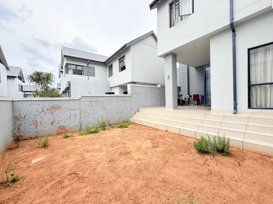 4 Bedroom Property for Sale in Broadacres Gauteng