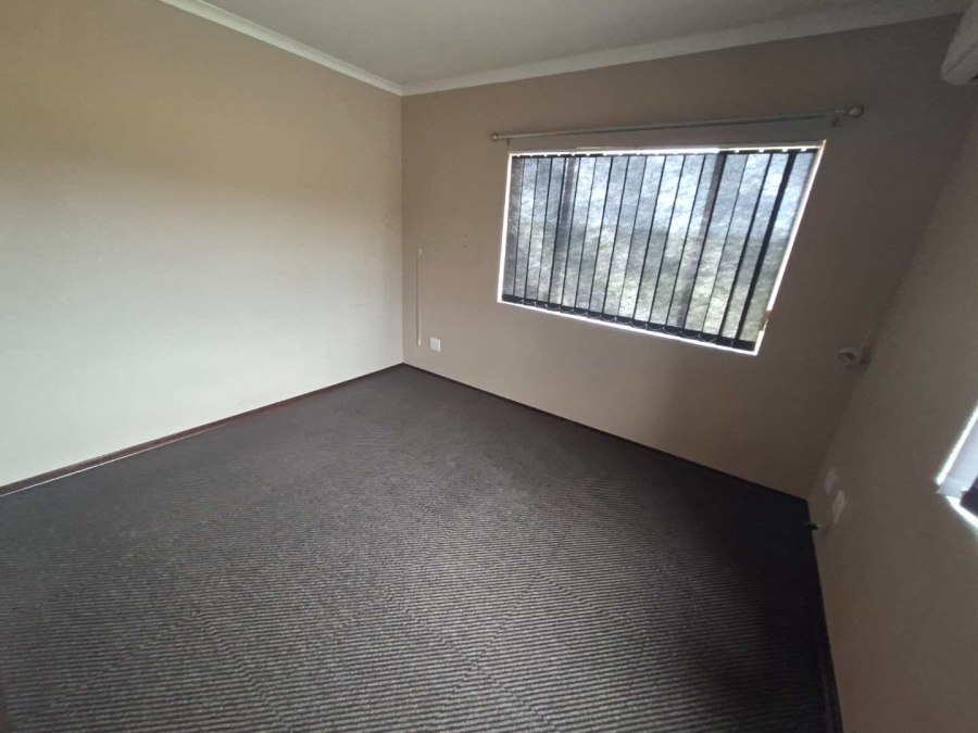 To Let commercial Property for Rent in Ruimsig Gauteng