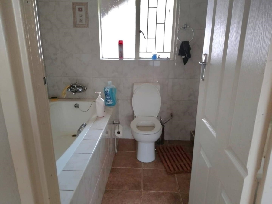 To Let 3 Bedroom Property for Rent in Elandspark Gauteng