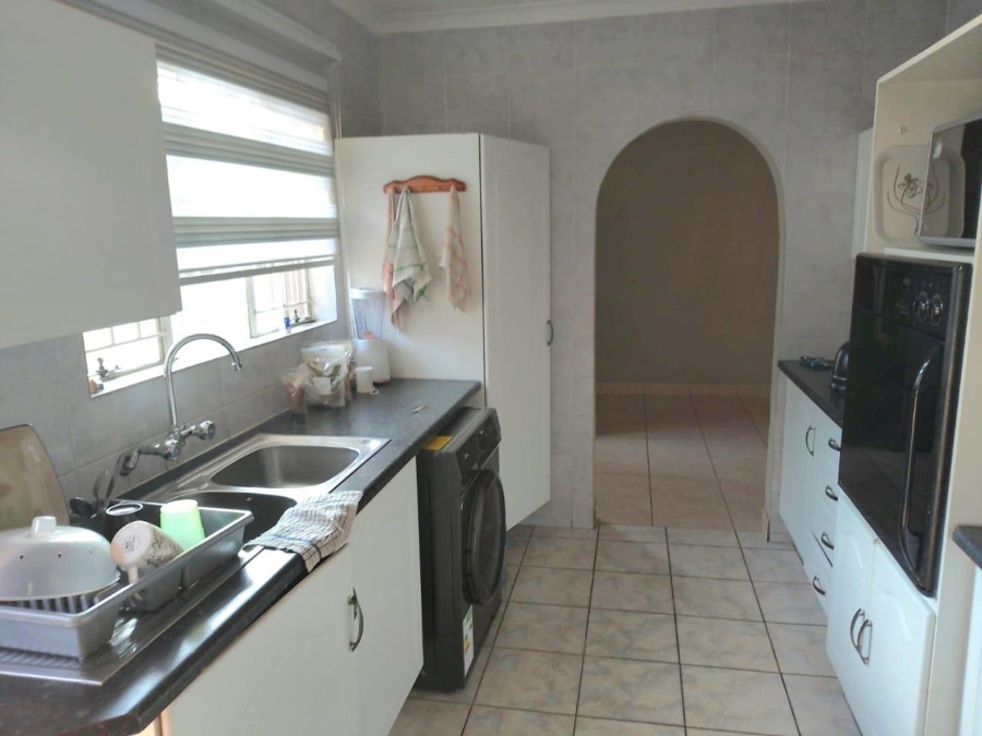 To Let 3 Bedroom Property for Rent in Elandspark Gauteng
