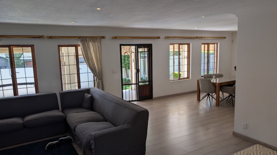 4 Bedroom Property for Sale in Barbeque Downs Gauteng