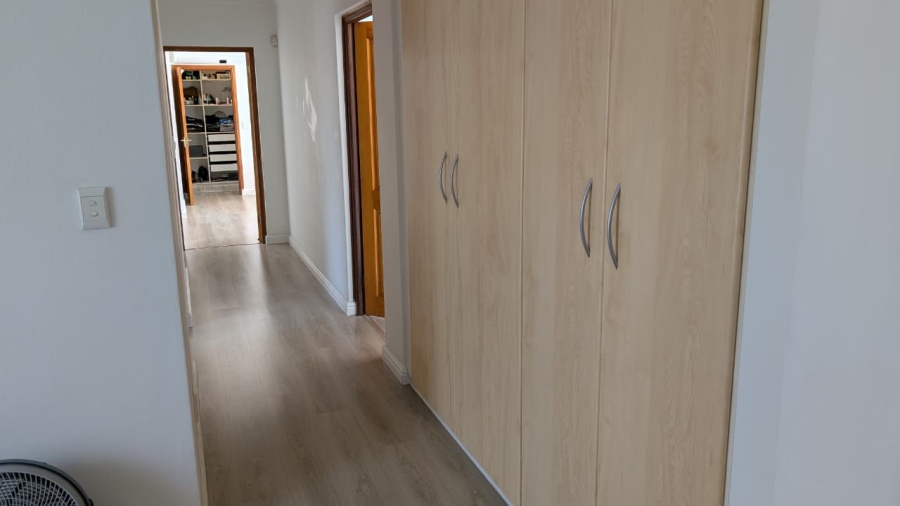 4 Bedroom Property for Sale in Barbeque Downs Gauteng