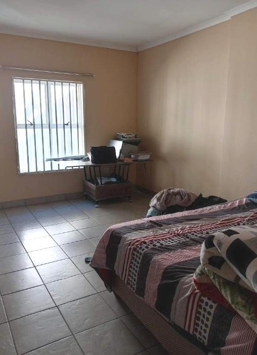 To Let 1 Bedroom Property for Rent in Lombardy East Gauteng