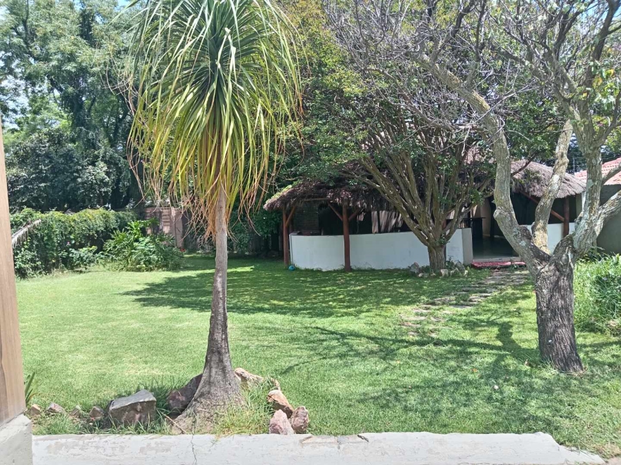 To Let 1 Bedroom Property for Rent in Lombardy East Gauteng