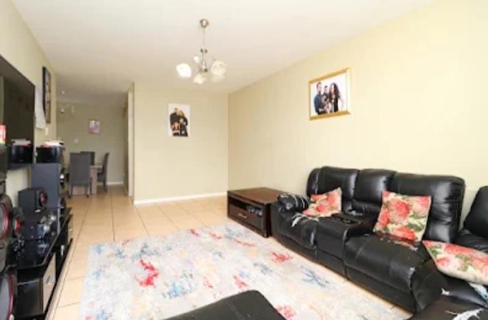 2 Bedroom Property for Sale in Bedford Gardens Gauteng