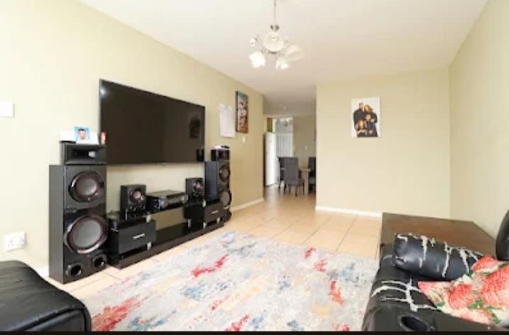 2 Bedroom Property for Sale in Bedford Gardens Gauteng