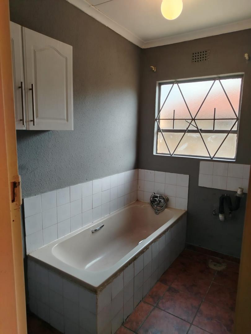 3 Bedroom Property for Sale in Alveda Park Gauteng