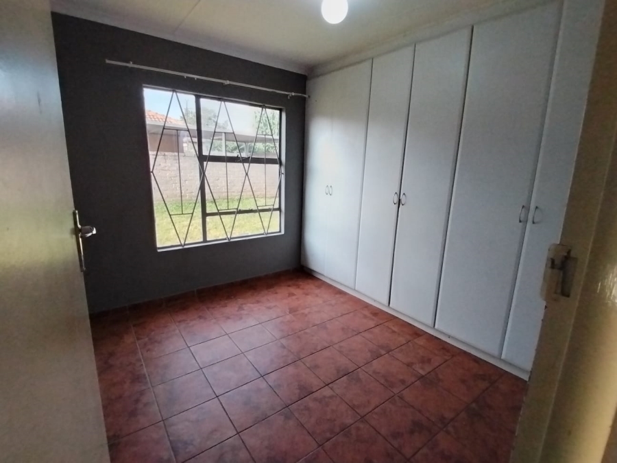 3 Bedroom Property for Sale in Alveda Park Gauteng