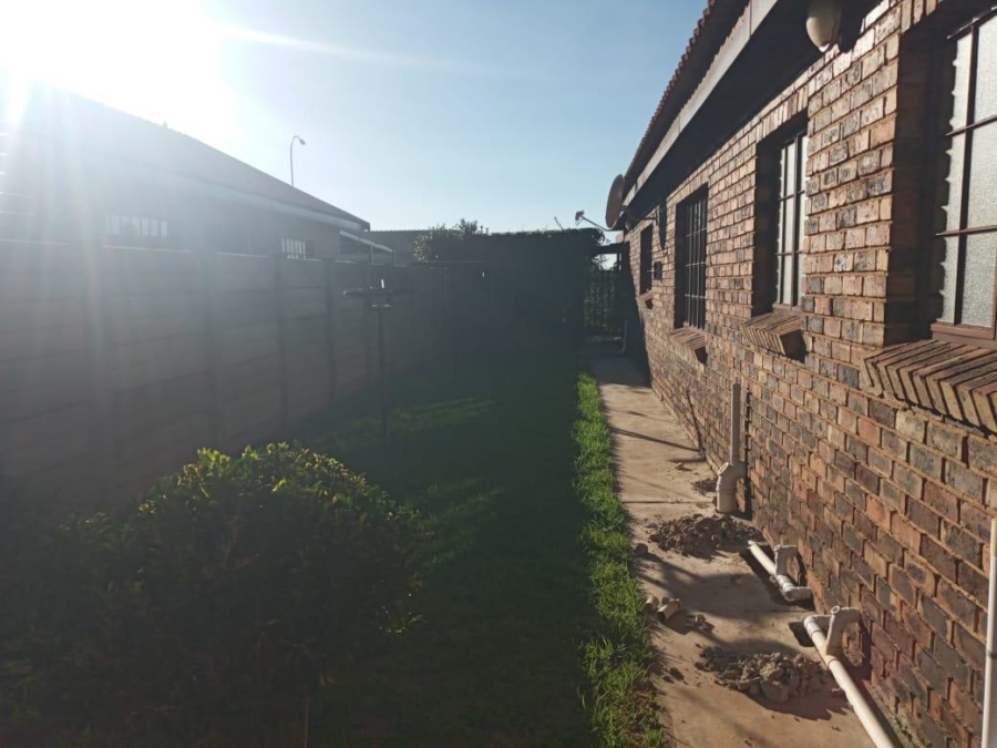 To Let 3 Bedroom Property for Rent in Riversdale Gauteng