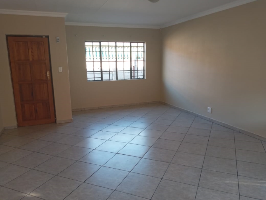 To Let 3 Bedroom Property for Rent in Riversdale Gauteng
