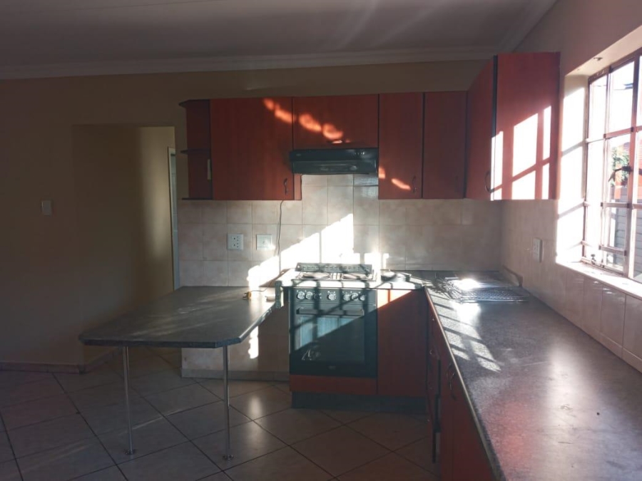 To Let 3 Bedroom Property for Rent in Riversdale Gauteng