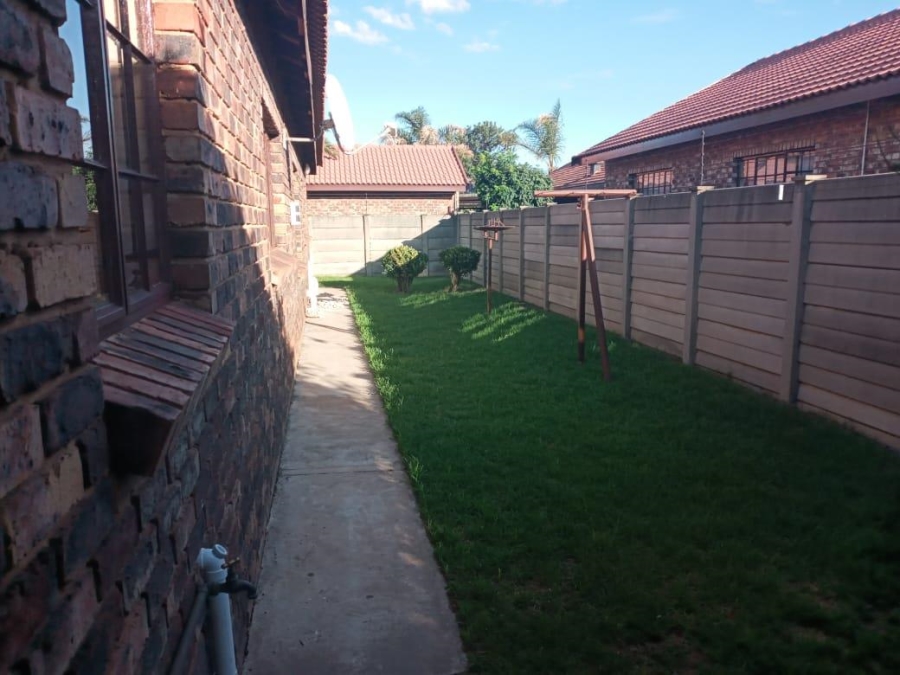 To Let 3 Bedroom Property for Rent in Riversdale Gauteng