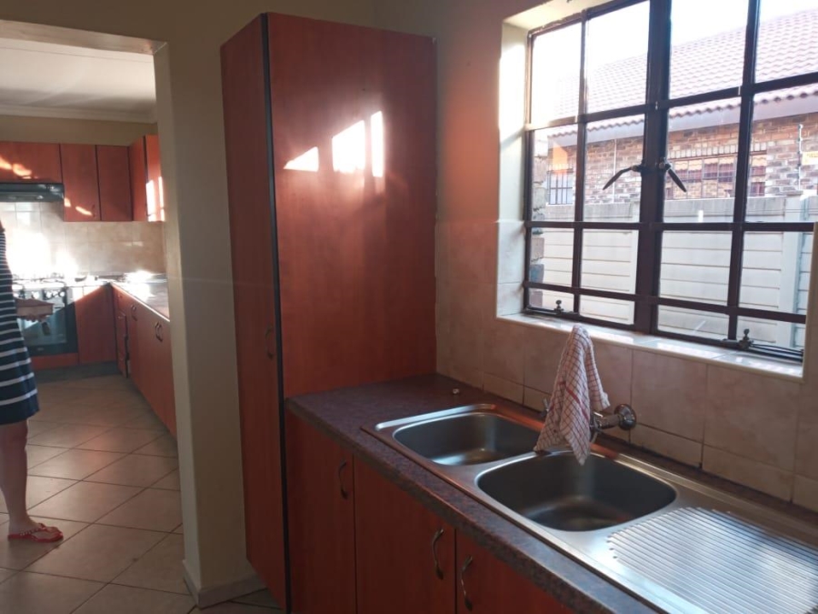 To Let 3 Bedroom Property for Rent in Riversdale Gauteng