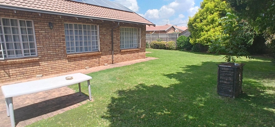2 Bedroom Property for Sale in Beyerspark Ext 13 Gauteng