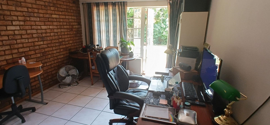 2 Bedroom Property for Sale in Beyerspark Ext 13 Gauteng