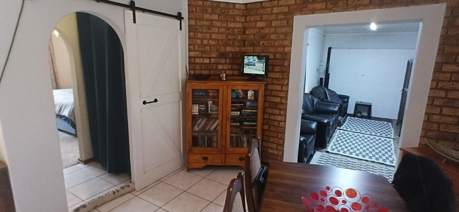 2 Bedroom Property for Sale in Beyerspark Ext 13 Gauteng