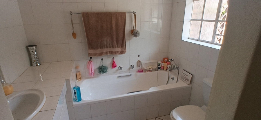 2 Bedroom Property for Sale in Beyerspark Ext 13 Gauteng