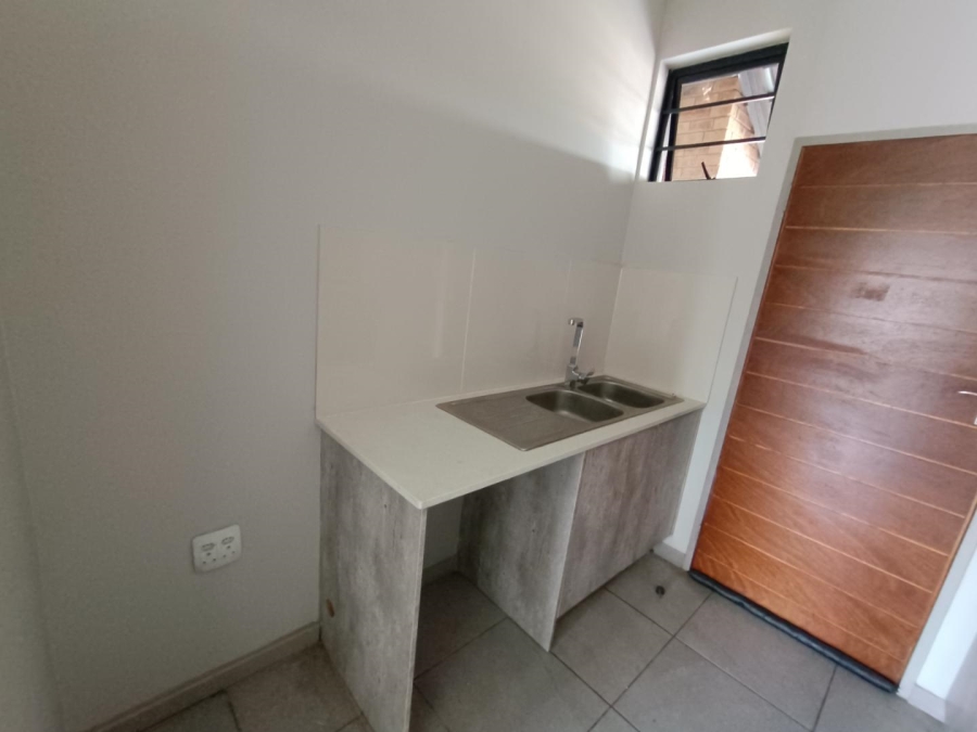 2 Bedroom Property for Sale in Amberfield Gauteng