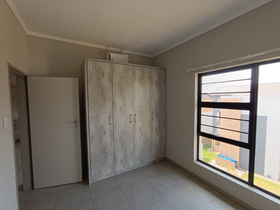 2 Bedroom Property for Sale in Amberfield Gauteng