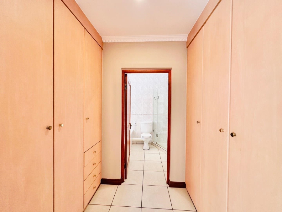 To Let 4 Bedroom Property for Rent in Dainfern Golf Estate Gauteng