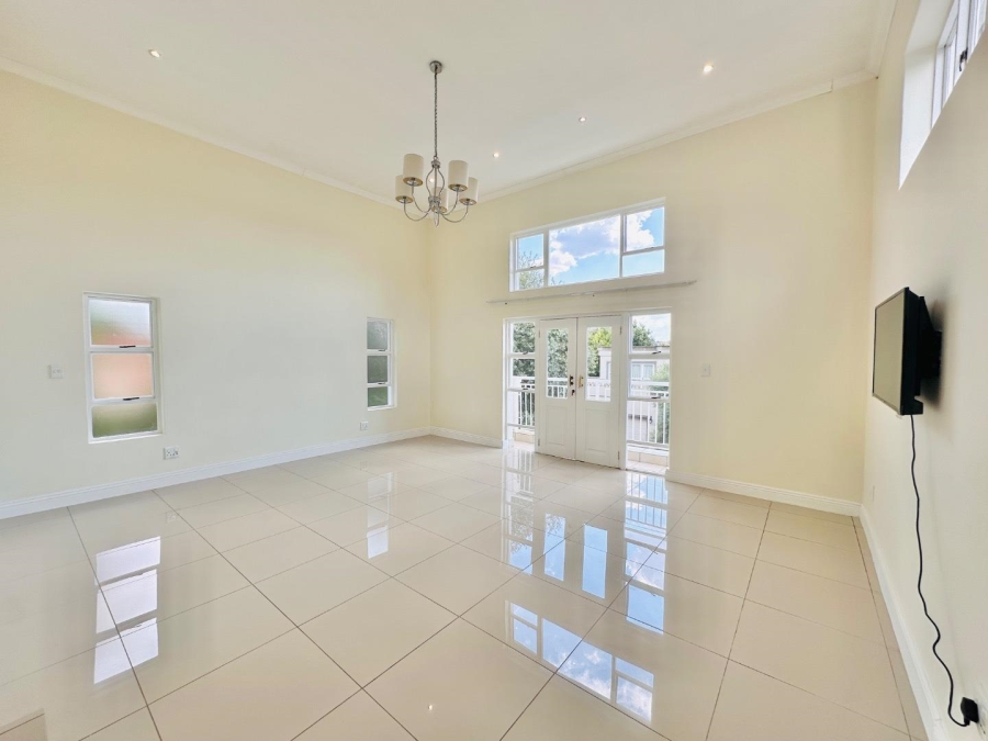 To Let 5 Bedroom Property for Rent in Dainfern Golf Estate Gauteng