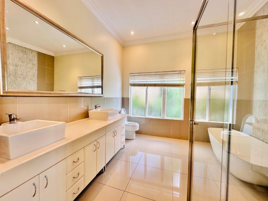 To Let 5 Bedroom Property for Rent in Dainfern Golf Estate Gauteng