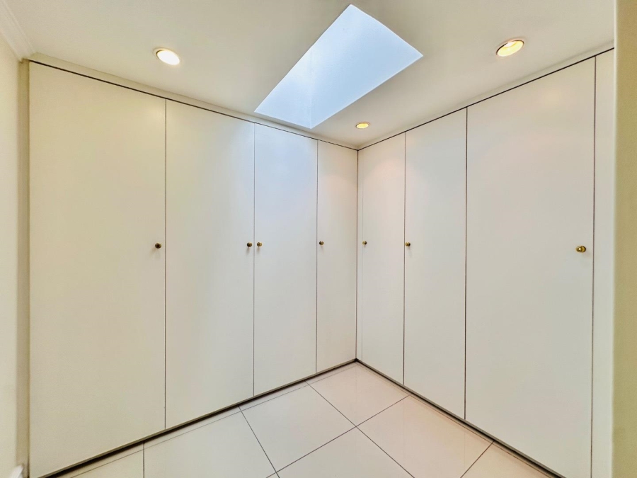 To Let 5 Bedroom Property for Rent in Dainfern Golf Estate Gauteng