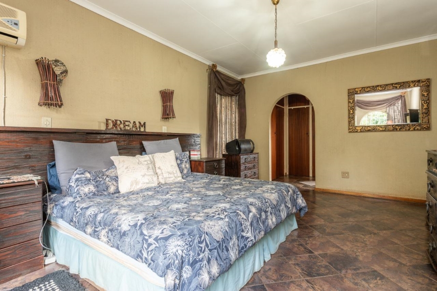 8 Bedroom Property for Sale in Kliprivier Gauteng