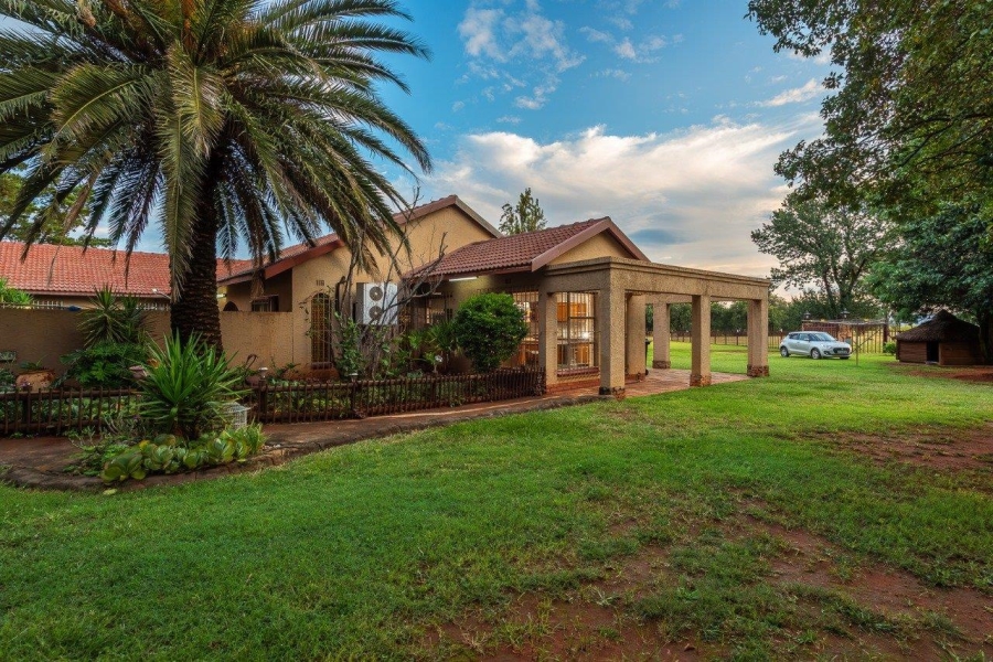 8 Bedroom Property for Sale in Kliprivier Gauteng