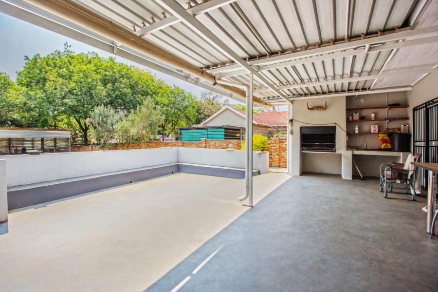 4 Bedroom Property for Sale in Meyerspark Gauteng