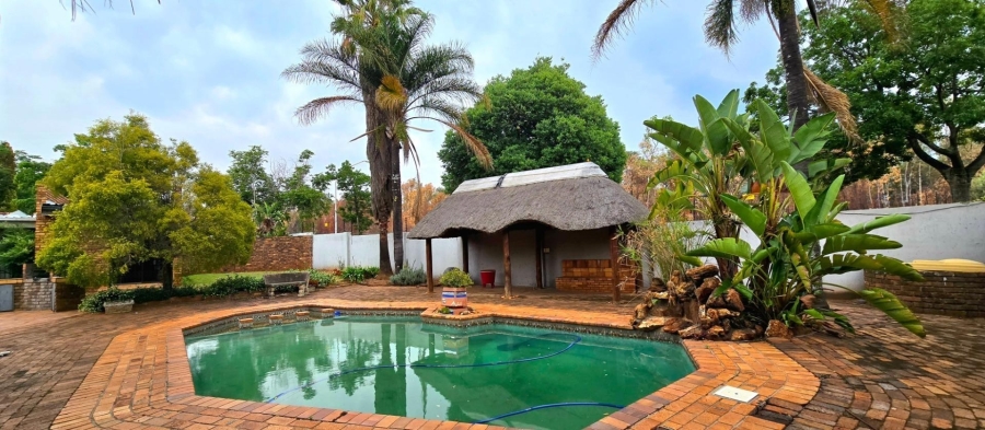 5 Bedroom Property for Sale in Monument Park Gauteng