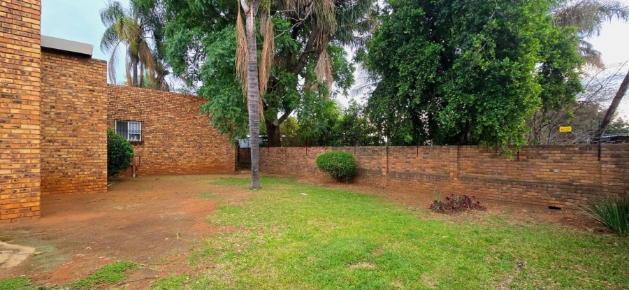 5 Bedroom Property for Sale in Monument Park Gauteng