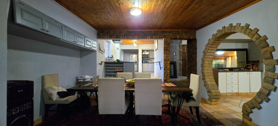 5 Bedroom Property for Sale in Monument Park Gauteng